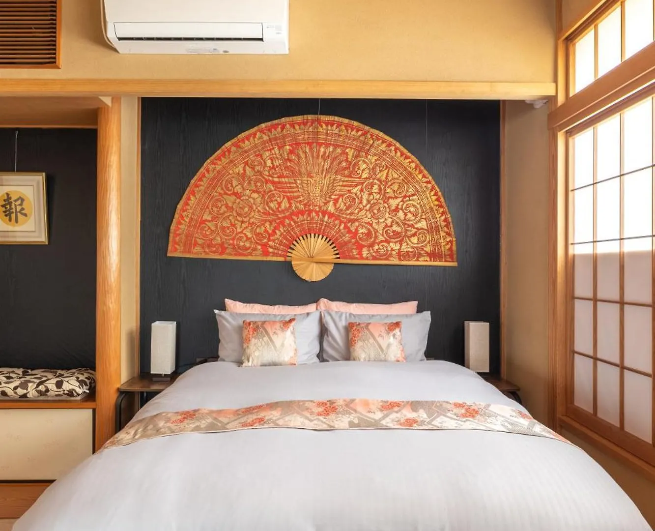 The Ivy Apartments, Best Location, Yoyogi!! Tokyo Apartment