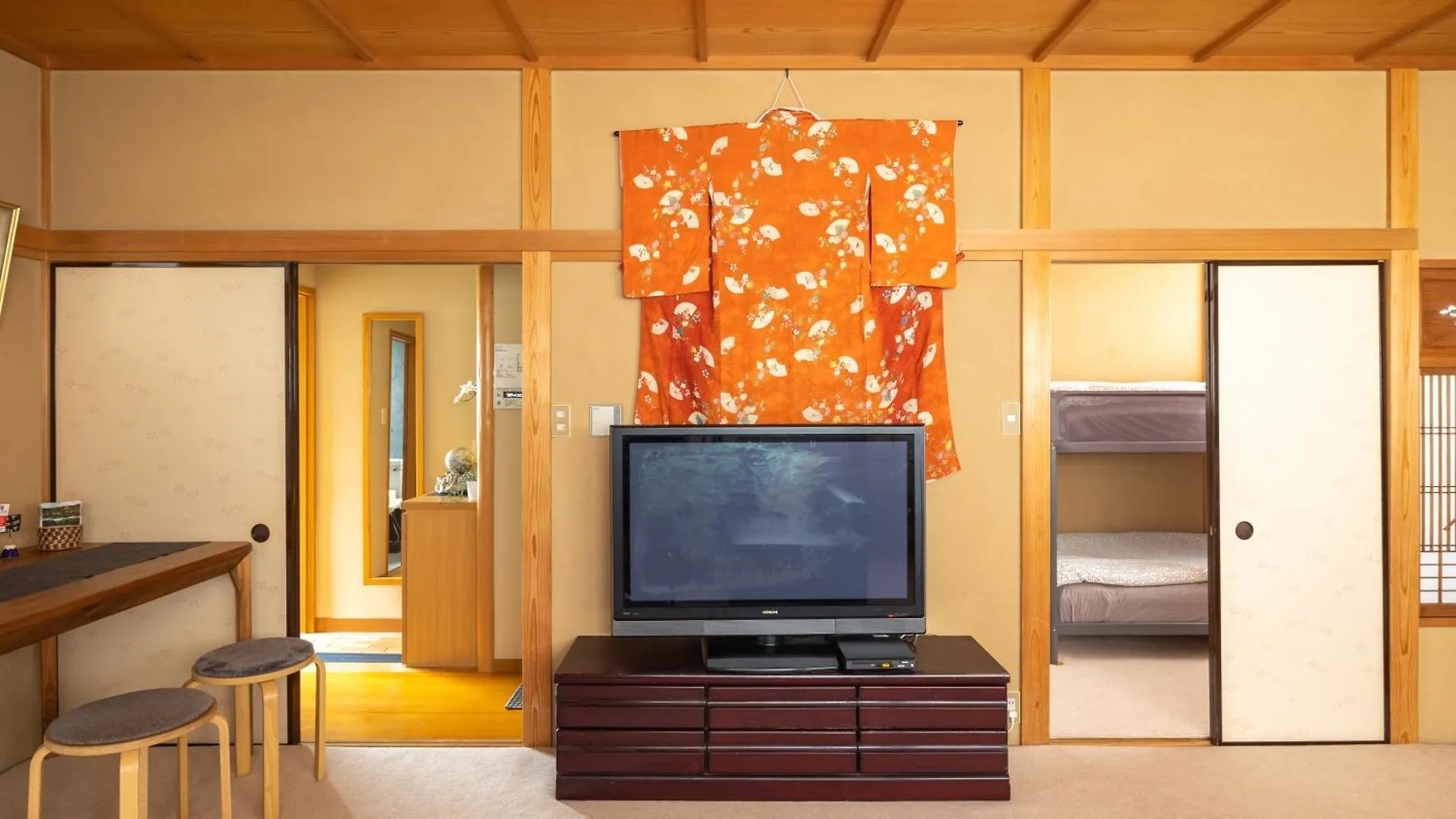 Apartment The Ivy Apartments, Best Location, Yoyogi!! Tokyo