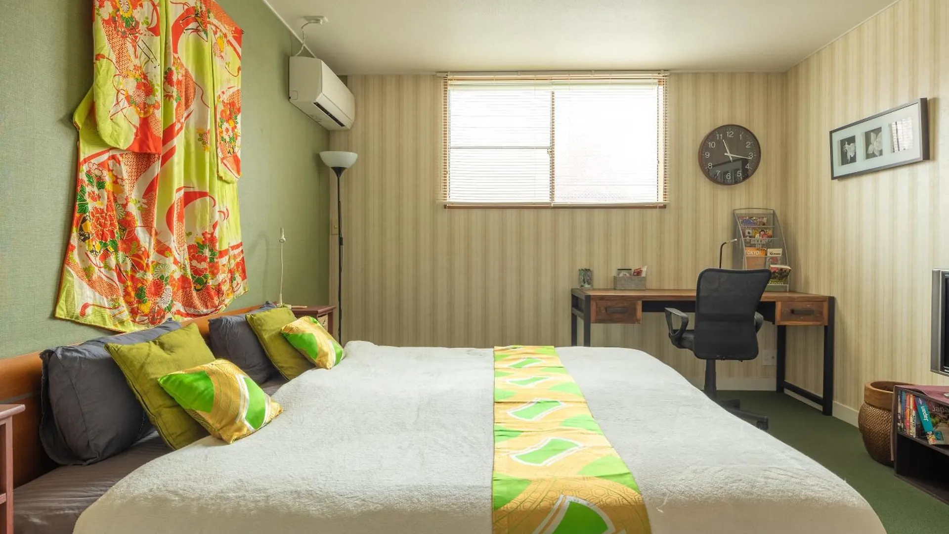 Apartment The Ivy Apartments, Best Location, Yoyogi!! Tokyo